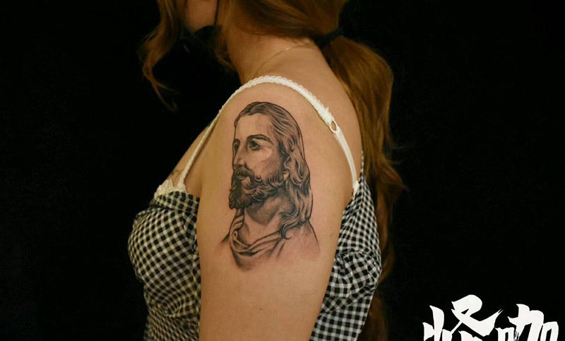 客人返图纹身图片_手臂欧美人物原创成品纹身图案