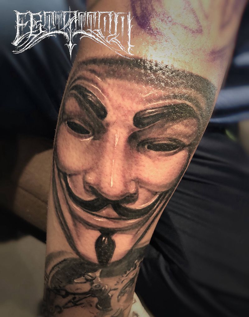 V字仇杀队纹身图片_手臂欧美写实V字仇杀队肖像纹身图案