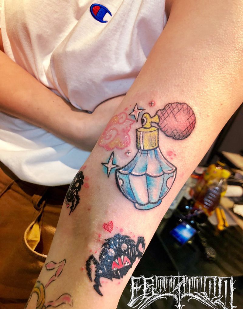你的香味纹身图片_手臂New School水彩香水瓶纹身图案