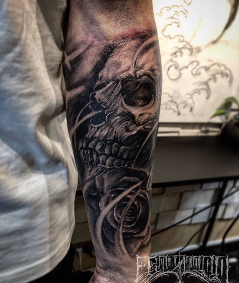 勿忘人终有一死纹身图片_手臂欧美写实枪花骷髅纹身图案