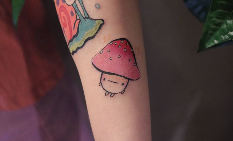 小蘑菇纹身图片_手臂纹身图案
