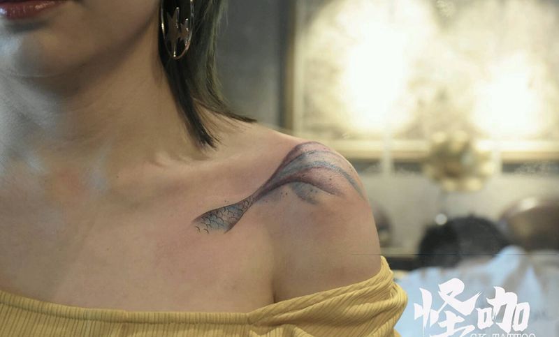 美人鱼纹身图片_肩部纹身图案