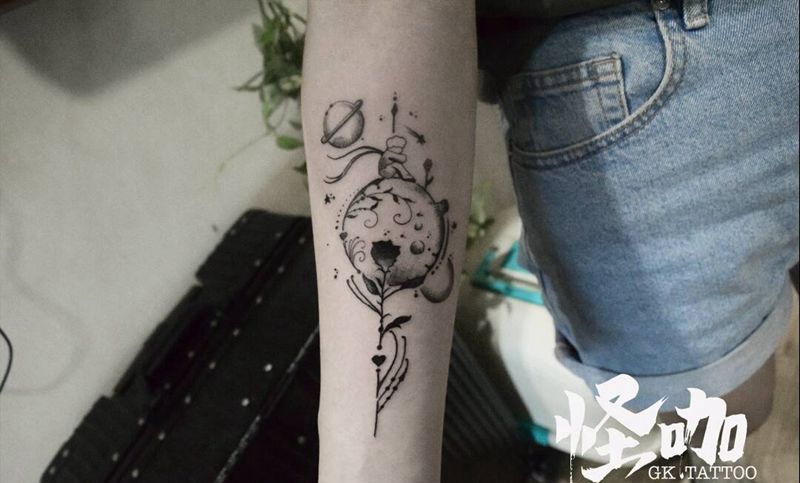 小王子纹身图片_手臂纹身图案