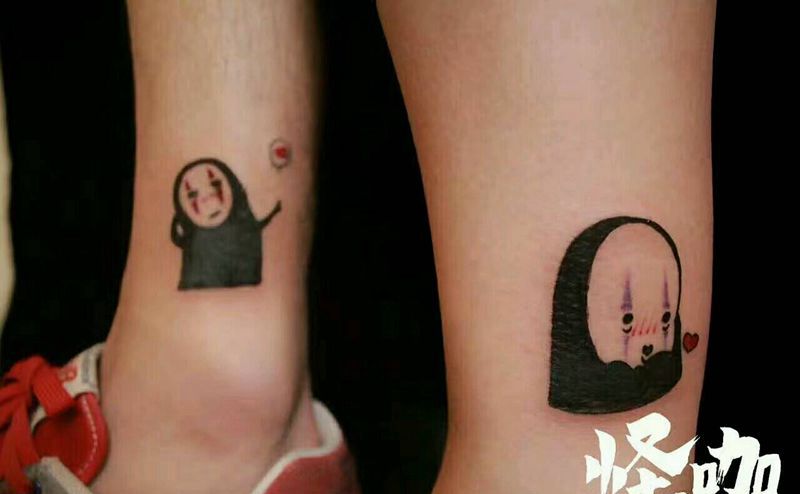 无脸男纹身图片_腿部清新鬼神原创成品纹身图案