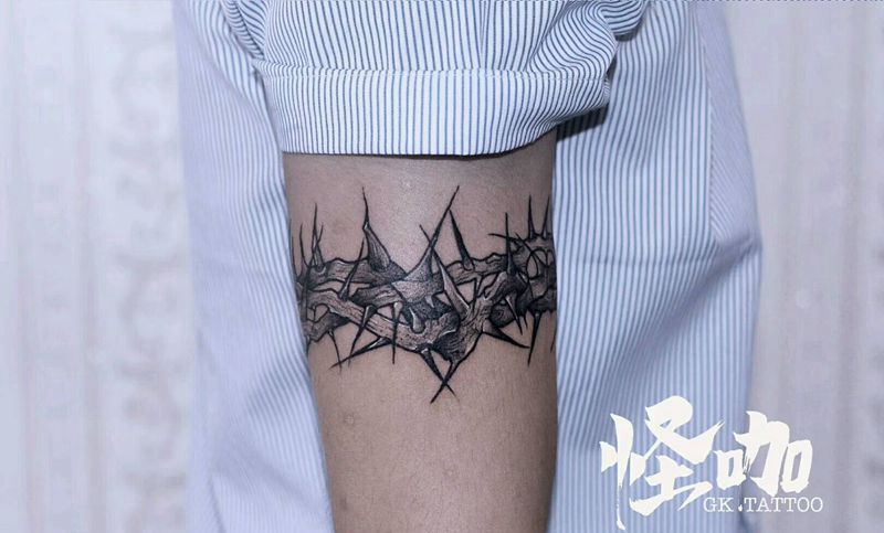 臂环纹身图片_手臂纹身图案