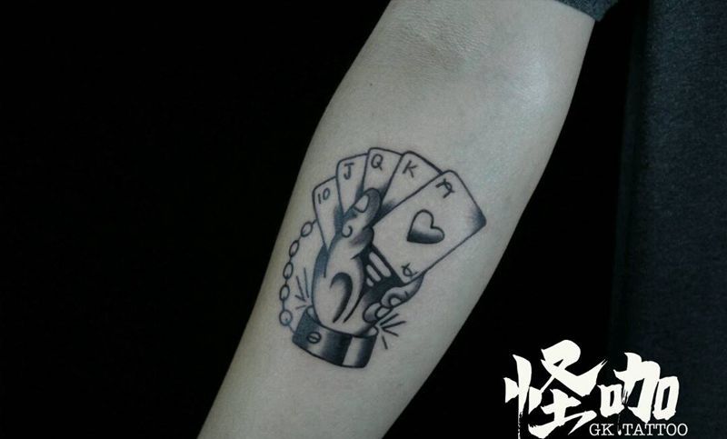扑克纹身图片_手臂纹身图案