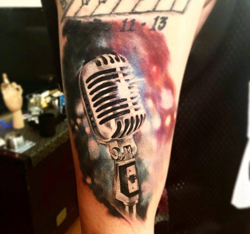 电容麦克纹身图片_成品写实欧美原创纹身图案