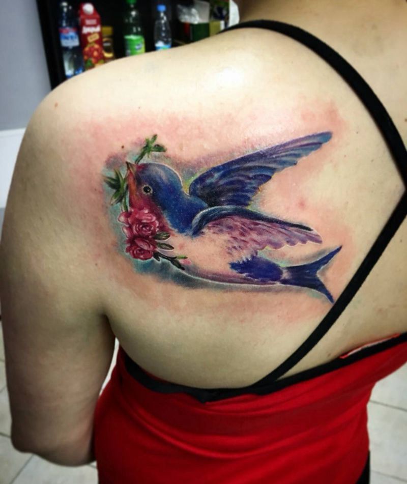 小燕子纹身图片_成品欧美写实动物纹身图案