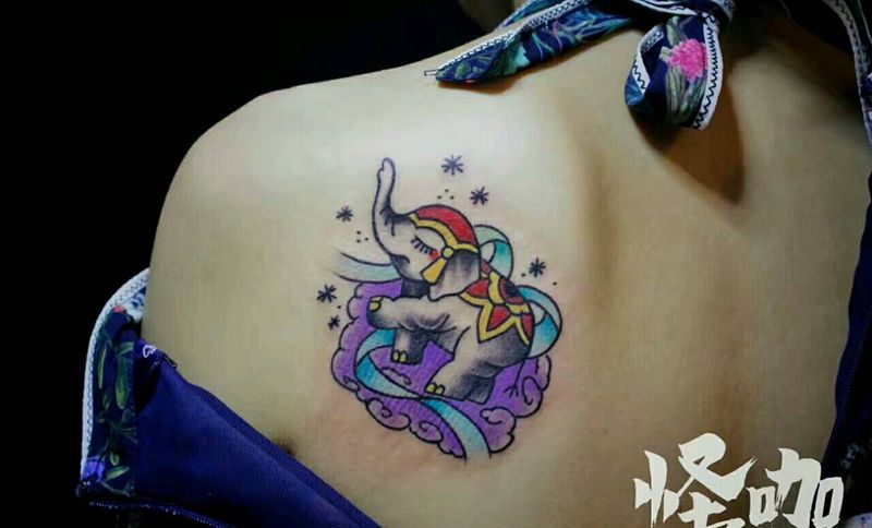 小象纹身图片_背部欧美动物原创成品纹身图案