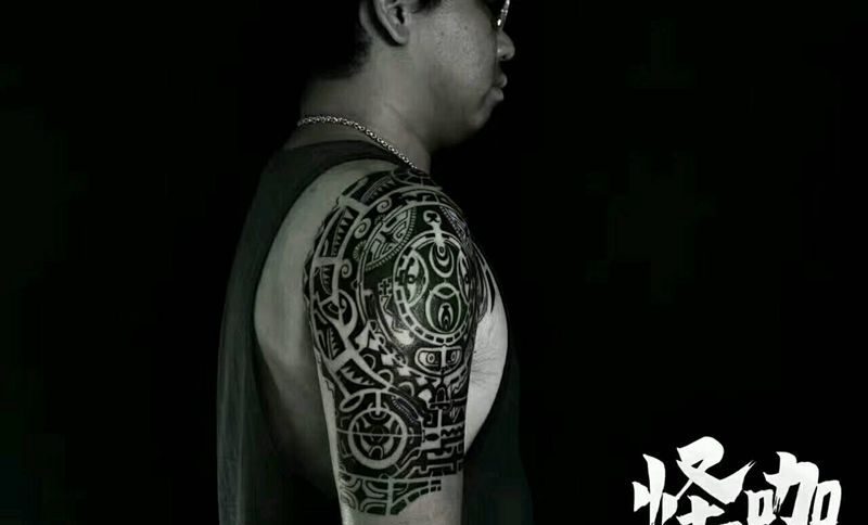 图腾纹身图片_手臂欧美图腾原创成品纹身图案