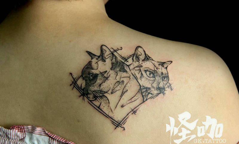猫纹身图片_背部欧美动物原创成品纹身图案