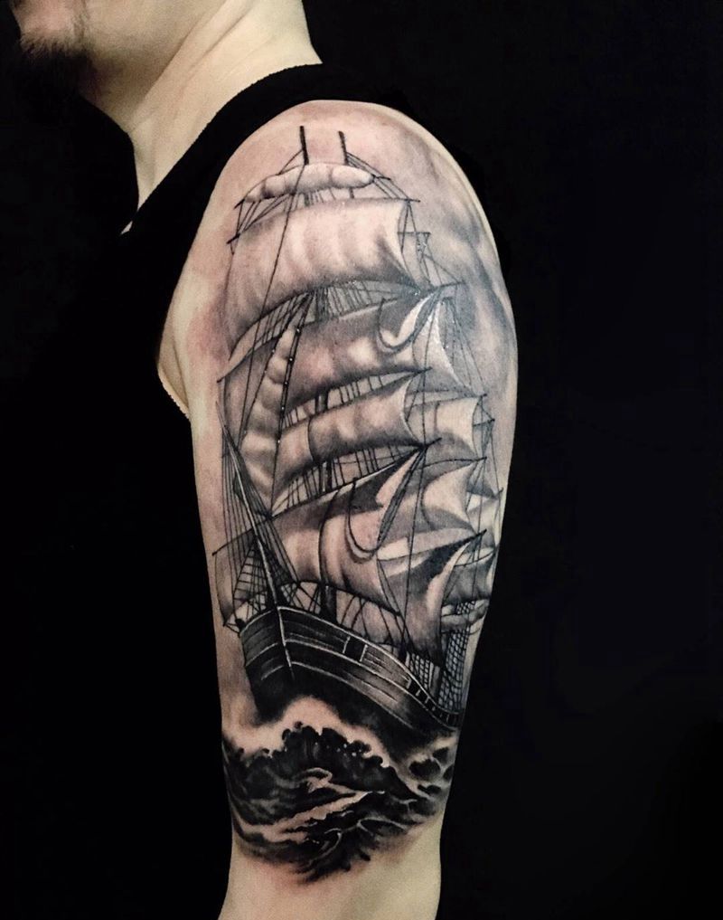 扬帆起航纹身图片_成品手稿手臂欧美写实帆船纹身图案