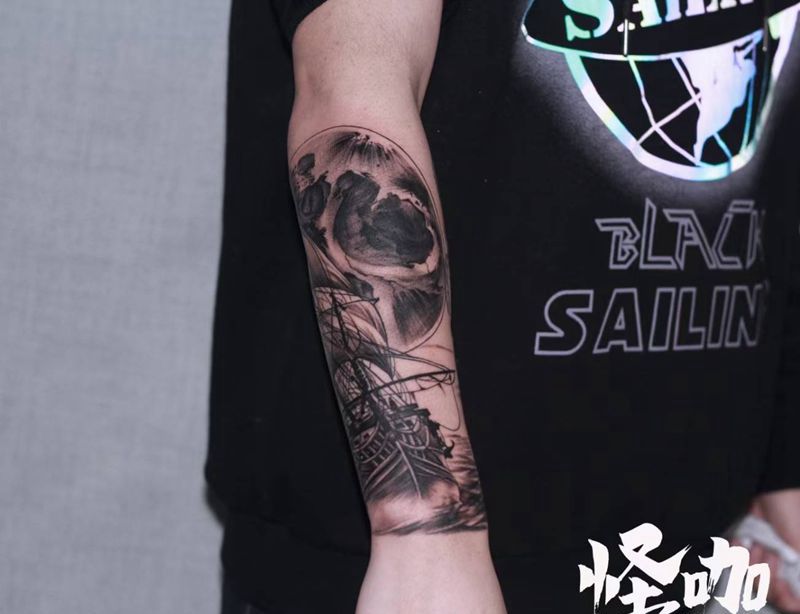 写实帆船纹身图片_欧美写实纹身图案