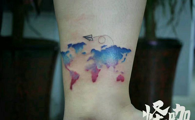 世界地图纹身图片_腿部清新静物原创成品纹身图案