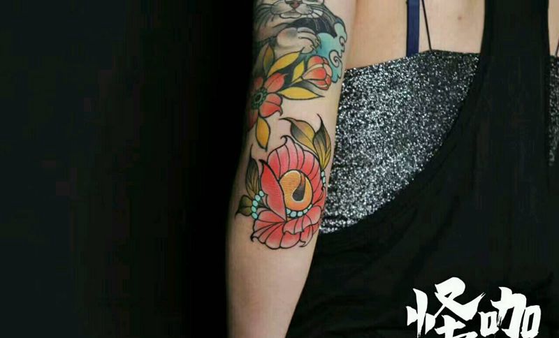 花卉纹身图片_手臂欧美植物原创成品纹身图案