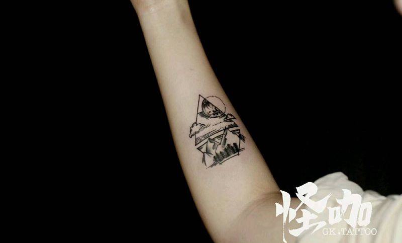 黑灰作品纹身图片_手臂欧美静物原创成品纹身图案