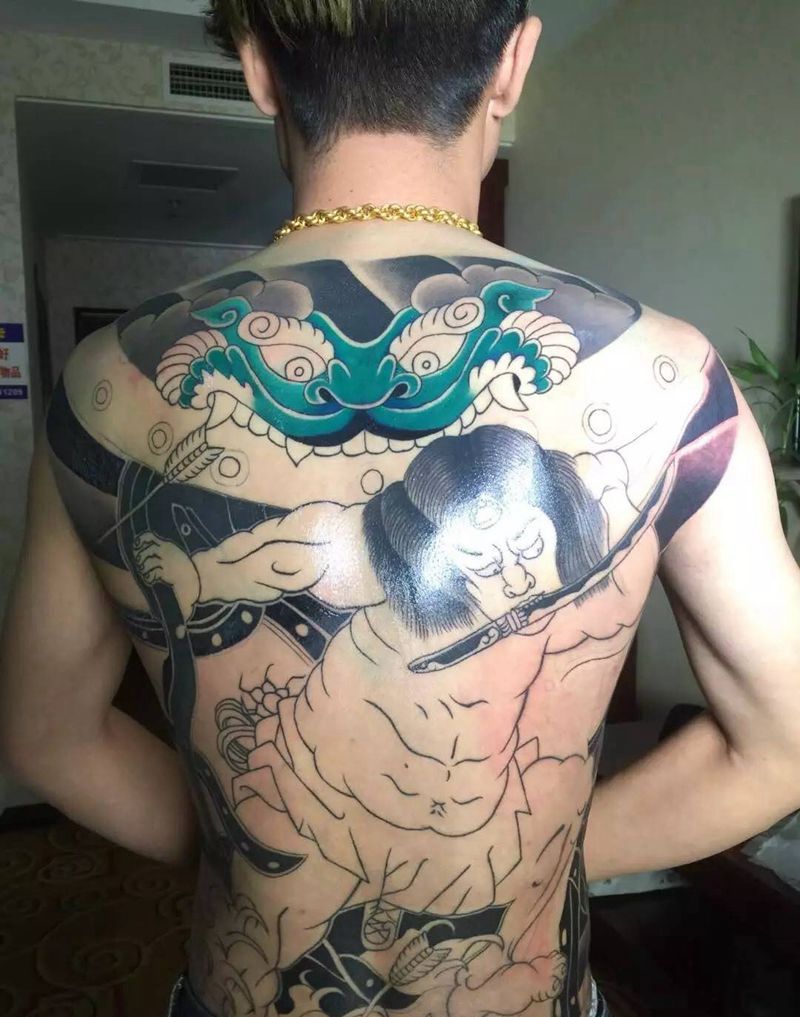 吴建刺青纹身图片_