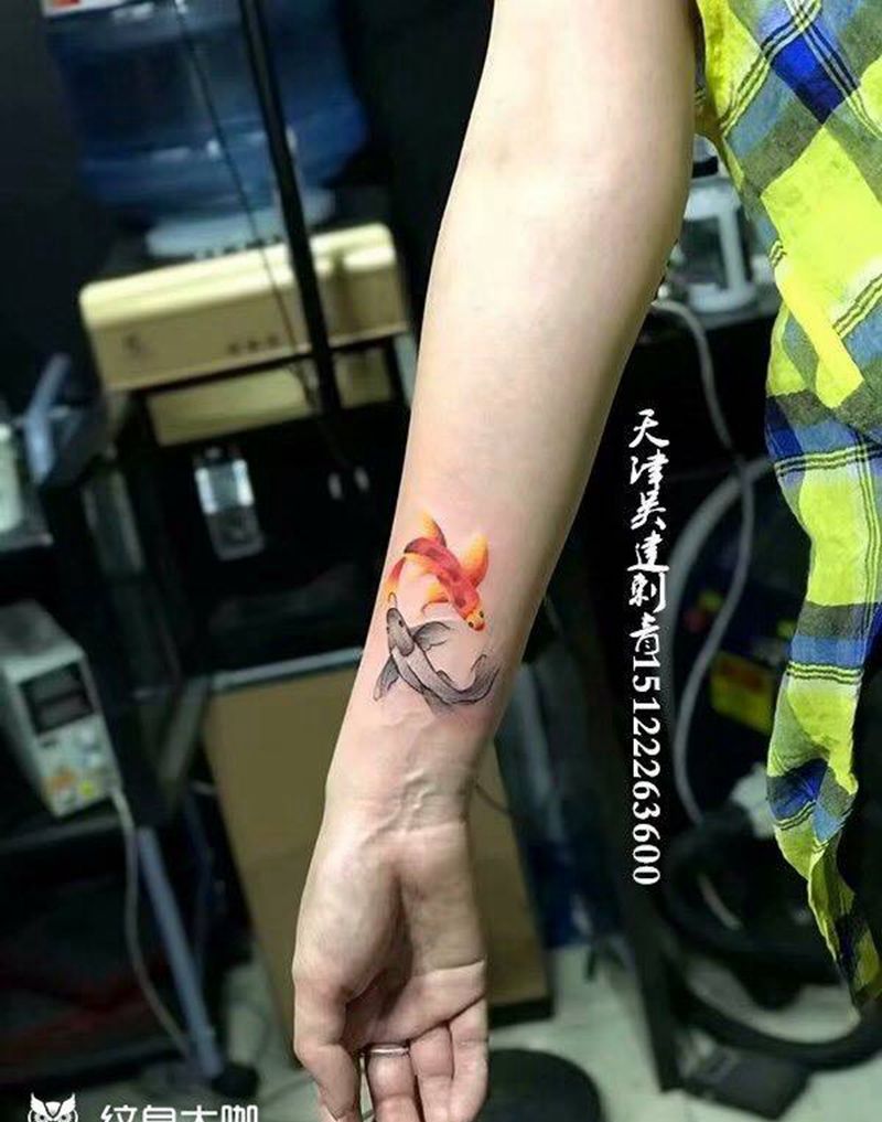 连年有余纹身图片_