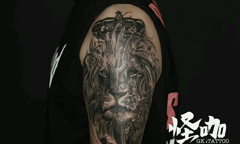 狮子纹身图片_手臂欧美动物原创成品纹身图案
