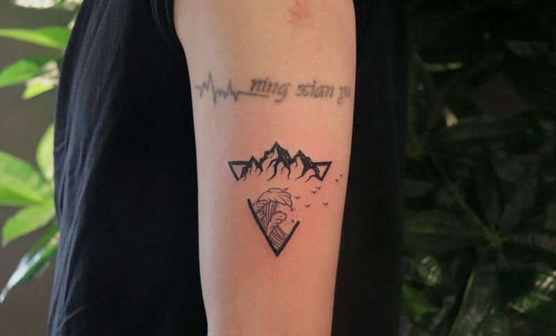 山海纹身图片_手臂纹身图案