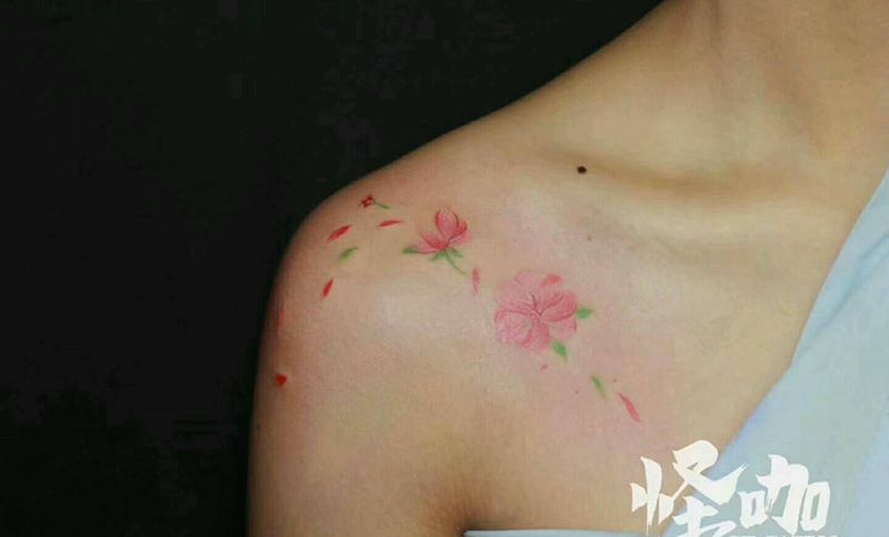 小清新纹身图片_肩部清新植物原创成品纹身图案