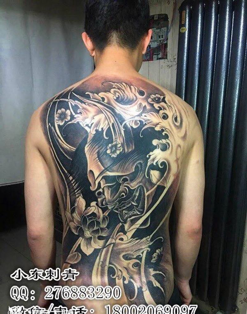 满背般若纹身图片_