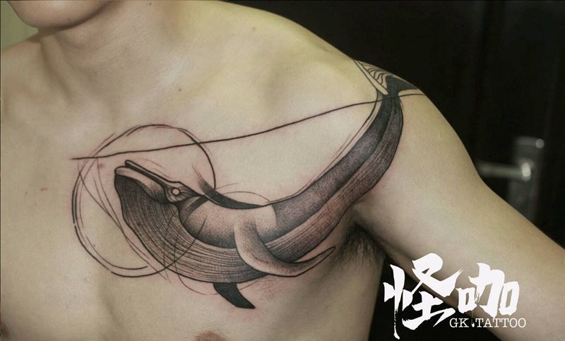 鲸鱼纹身图片_胸部纹身图案
