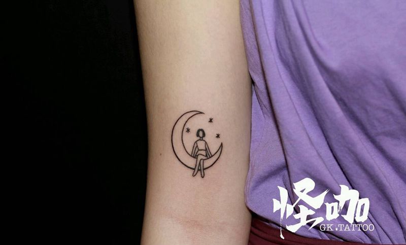 月亮纹身图片_手臂清新静物原创成品纹身图案