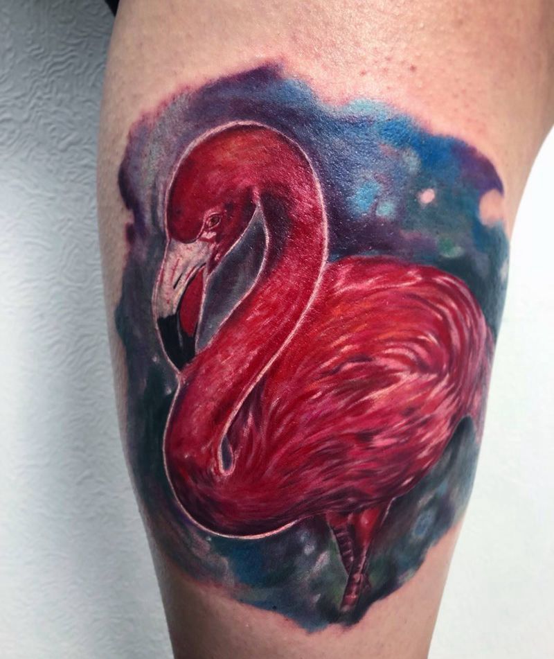 火烈鸟纹身图片_欧美清新写实动物成品腿部纹身图案