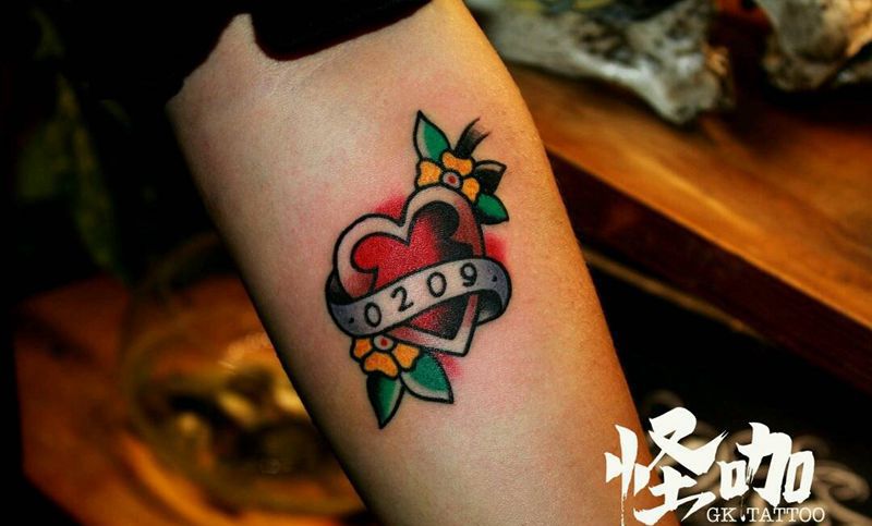 old school纹身图片_手臂Old School纹身图案