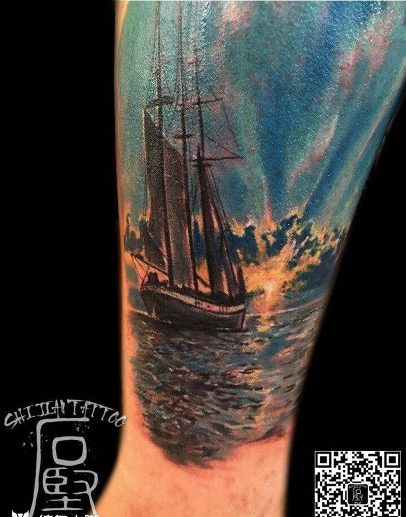 远航的帆船纹身图片_欧美写实成品腿部静物纹身图案