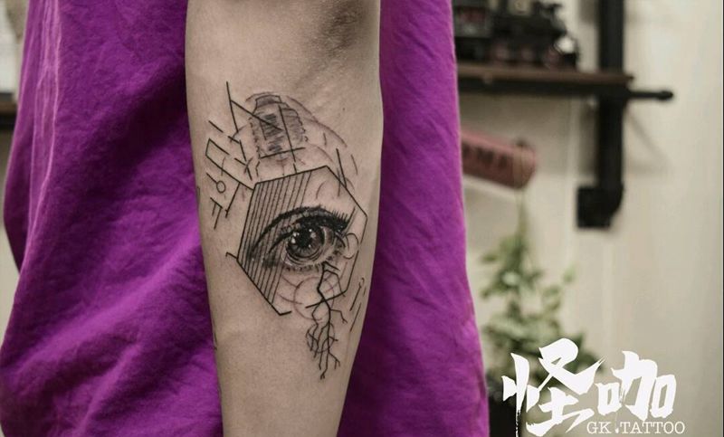 眼纹身图片_手臂纹身图案