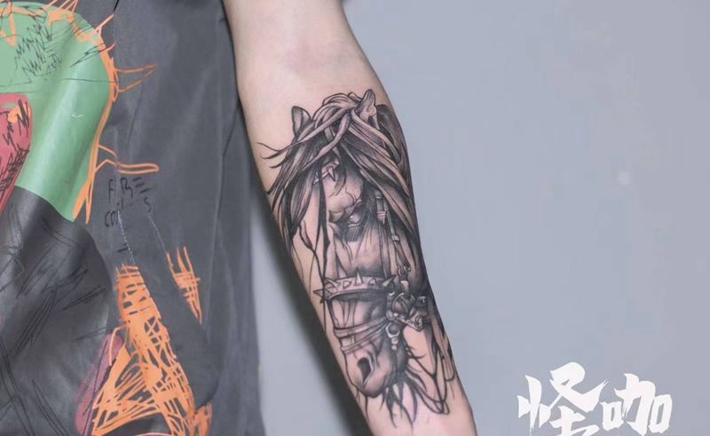 黑马王子纹身图片_手臂纹身图案
