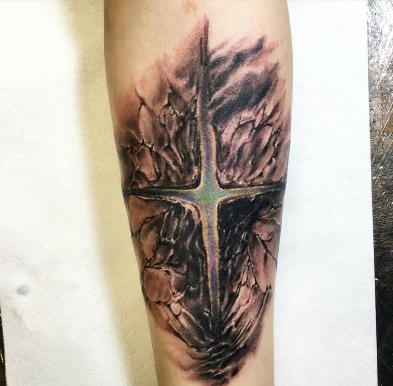 裂痕纹身图片_成品纹身图案