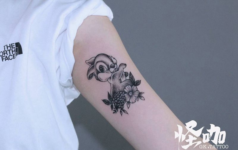 松鼠纹身图片_手臂纹身图案