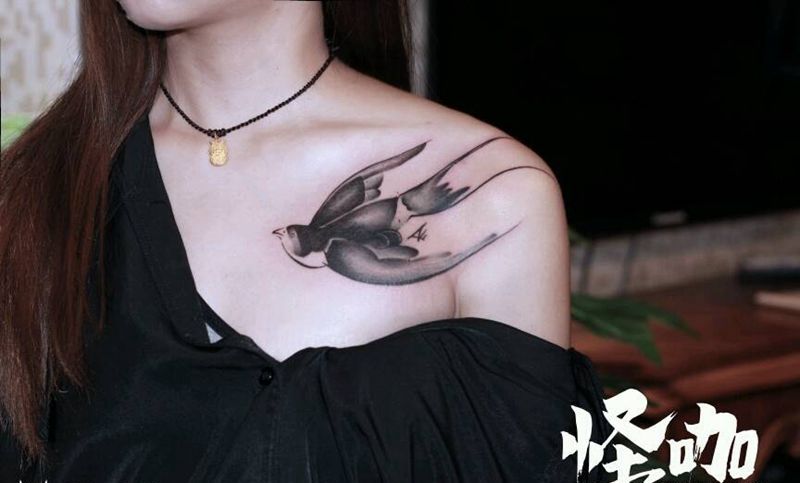燕纹身图片_肩部纹身图案