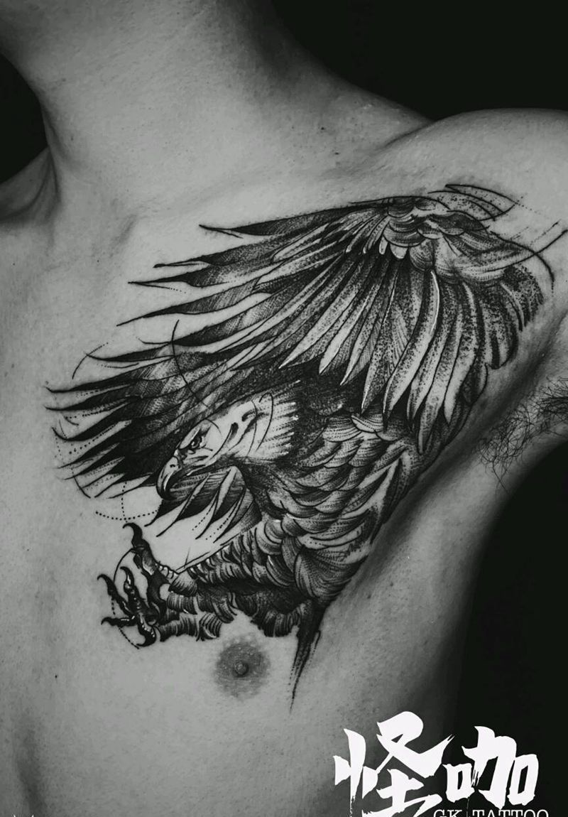 鹰纹身图片_胸部纹身图案