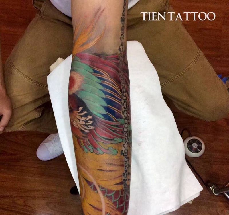 凤舞夕间纹身图片_成品手臂传统动物原创纹身图案