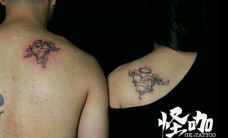 情侣作品纹身图片_背部欧美原创成品纹身图案
