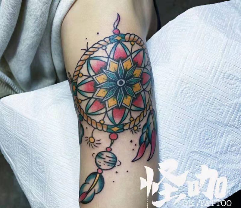 捕梦网纹身图片_腿部Old School纹身图案