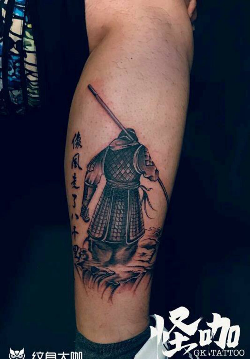 至尊宝纹身图片_腿部纹身图案