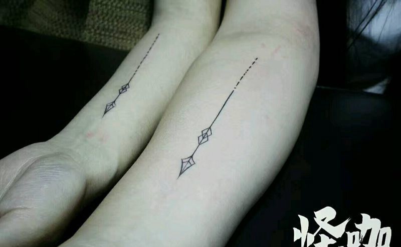 几何图形纹身图片_手臂清新几何原创成品纹身图案