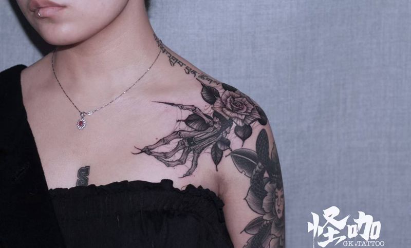 暗黑tattoo纹身图片_肩部纹身图案