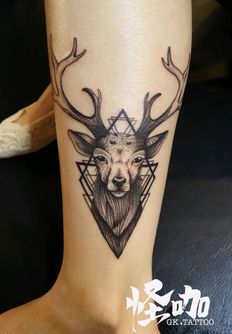 点刺鹿纹身图片_