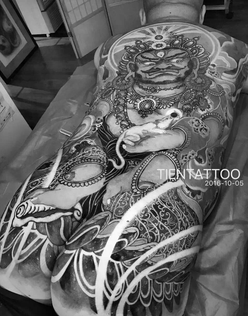 黄财神纹身图片_