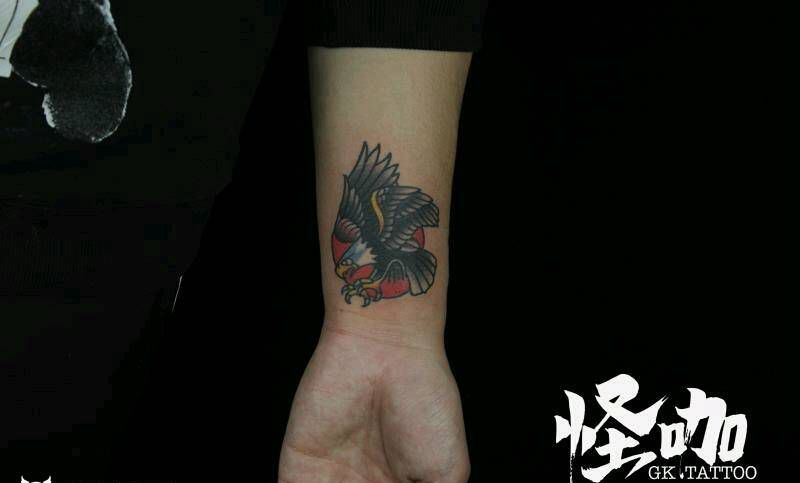 school鹰纹身图片_