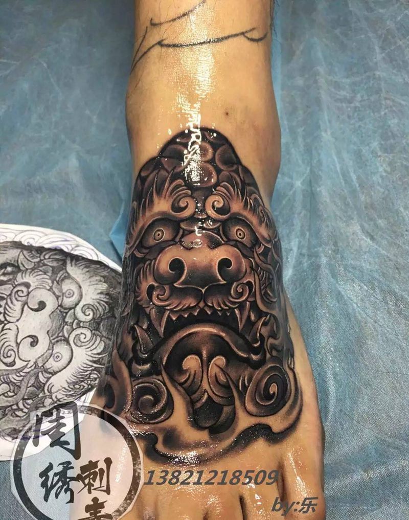 脚面唐狮纹身图片_成品脚部传统习俗动物宗教欧美纹身图案