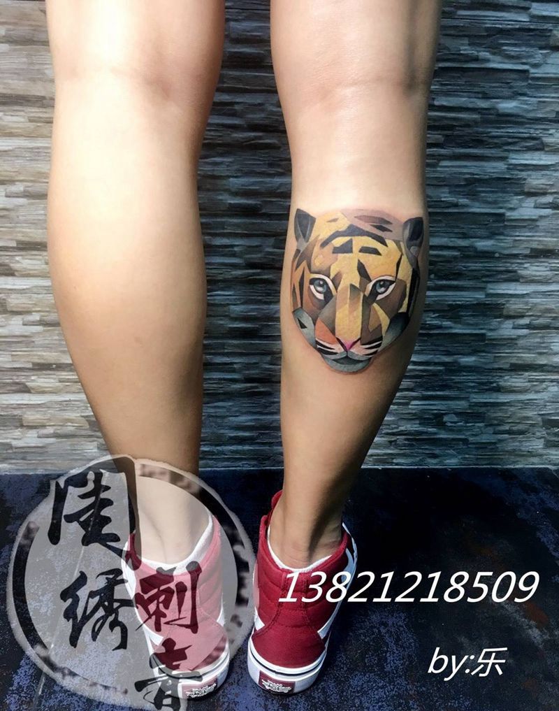 小老虎纹身图片_成品腿部欧美清新几何动物纹身图案