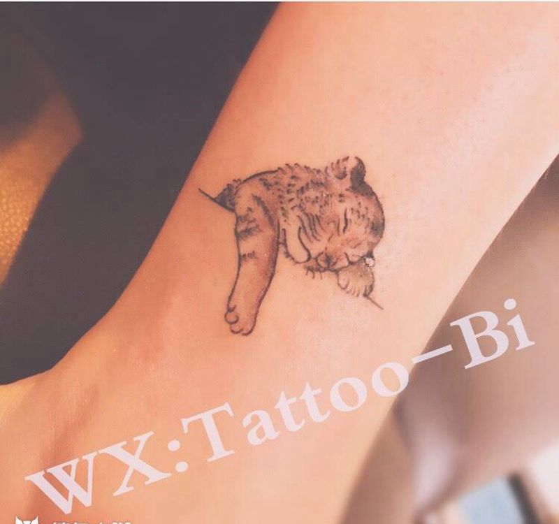 小脑斧纹身图片_