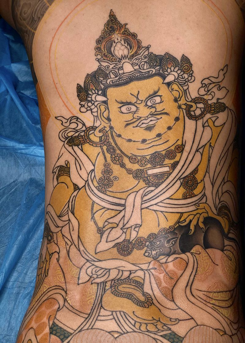 黄财神进度纹身图片_背部臀部老传统纹身图案